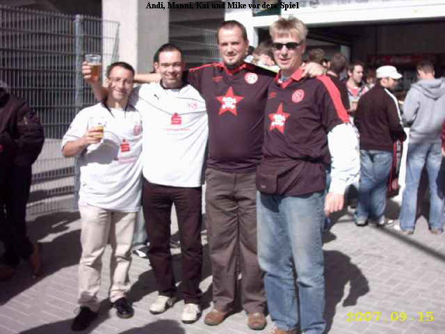 Andi, Manni, Kai und Mike vor dem Spiel